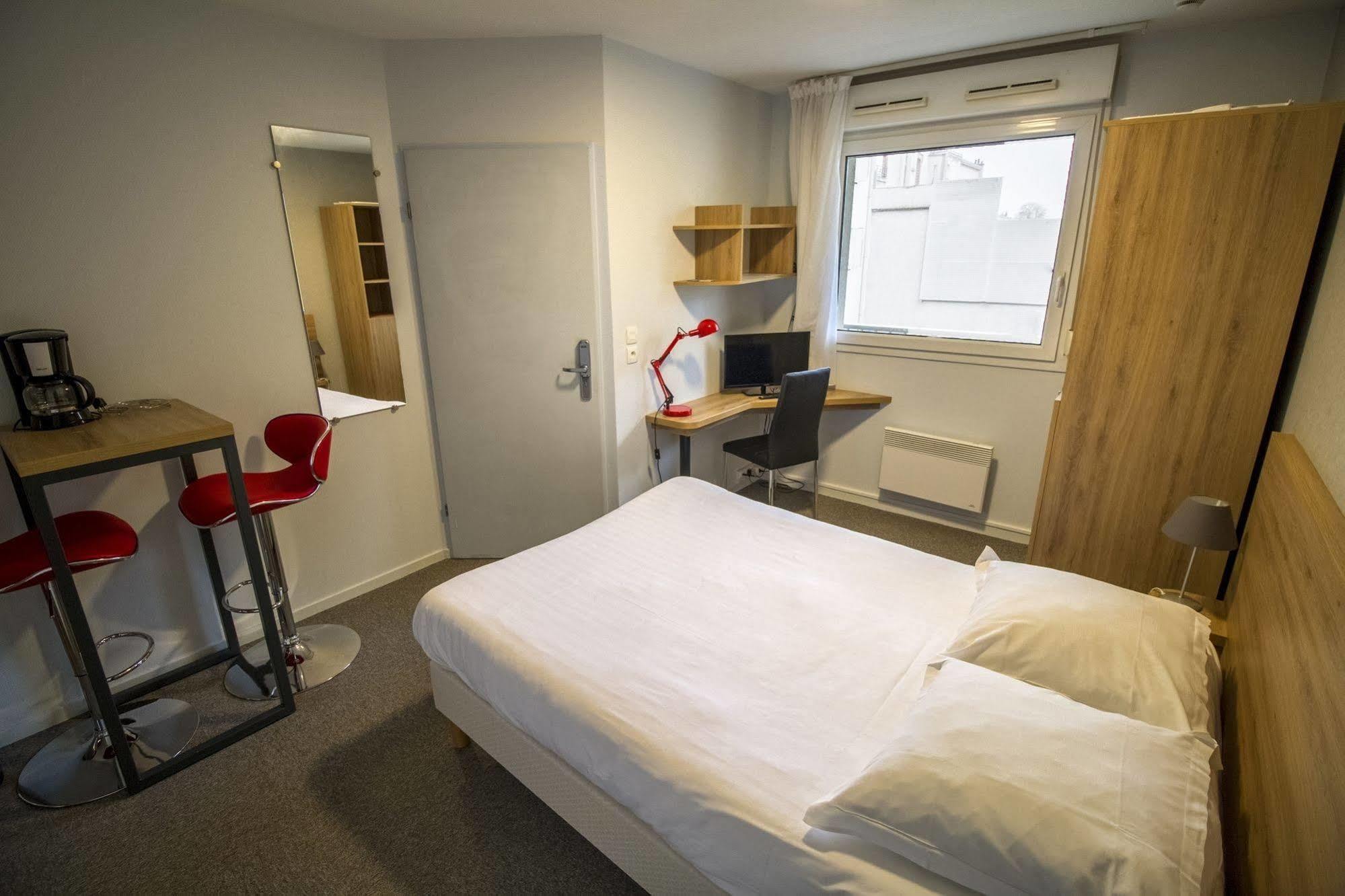 Kosy Appart'Hotel Le Champ De Mars Reims Eksteriør bilde